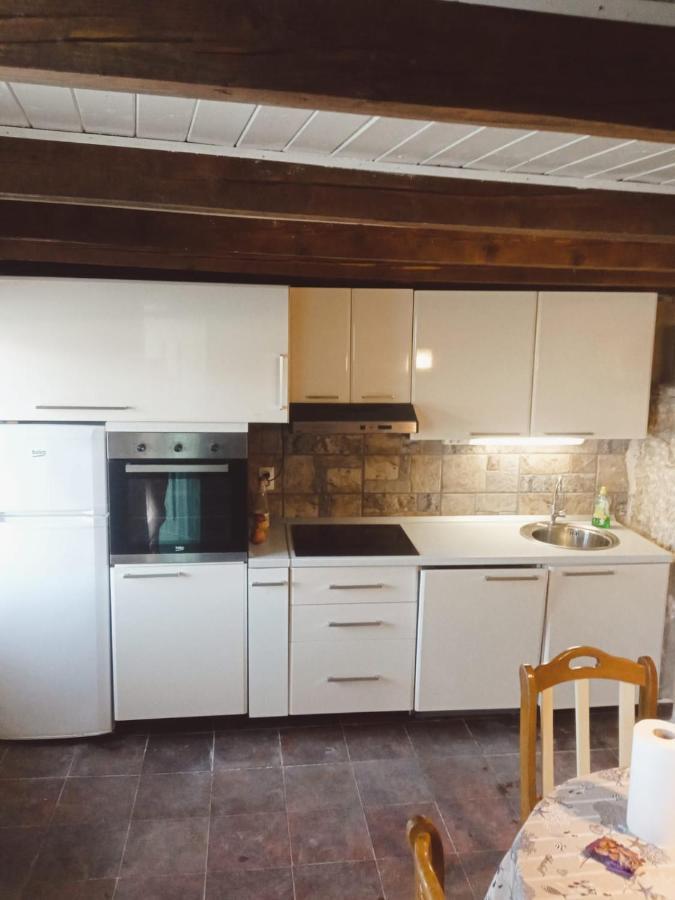 Holiday Home - Pavenka Donje Selo na Šolti Exterior foto